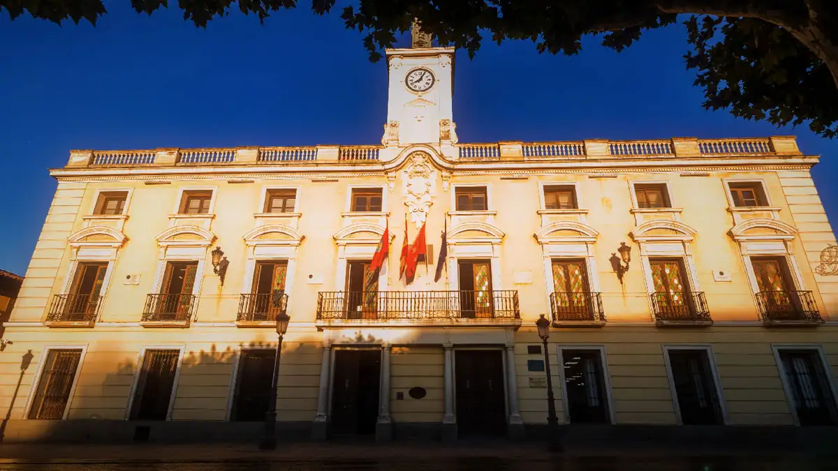 The Majestic Communications Palace: Madrid's City Hall Marvel
